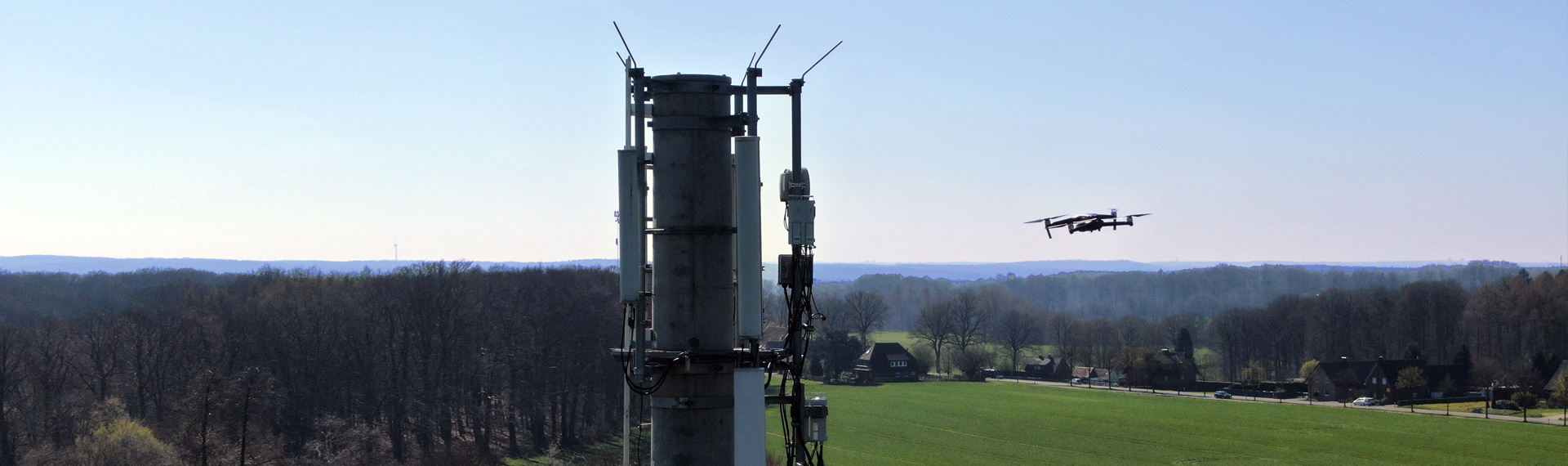 Drohnenaufnahmen eines Funkstandortens mittels vHive